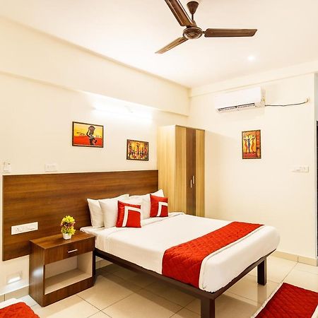 Octave Vels Grand Hotel Bangalore Extérieur photo