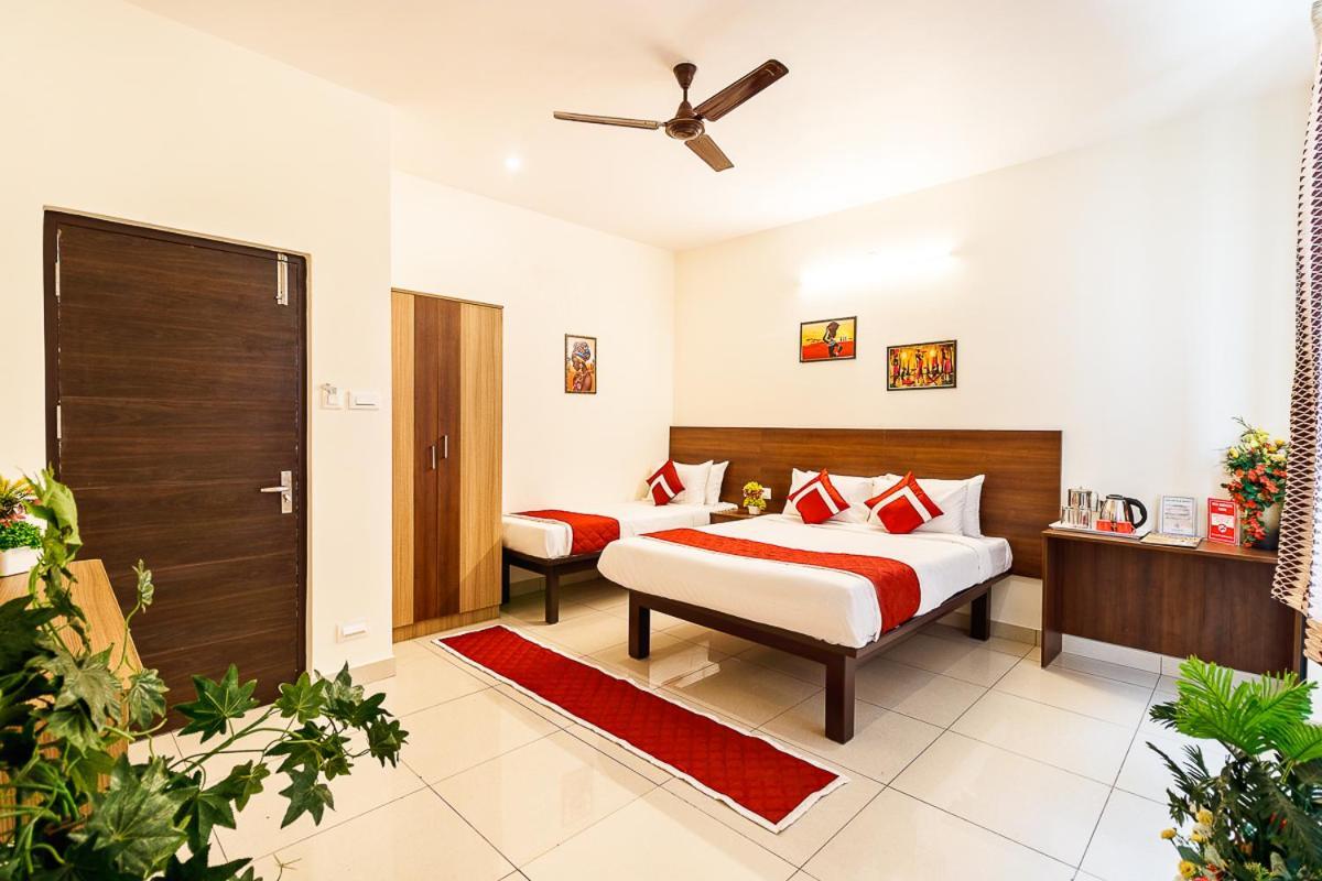 Octave Vels Grand Hotel Bangalore Extérieur photo