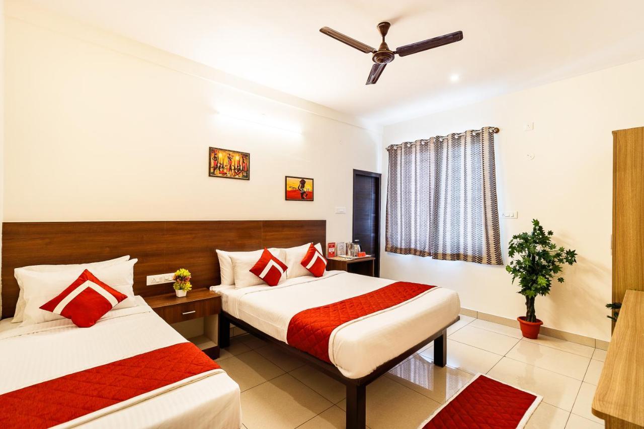 Octave Vels Grand Hotel Bangalore Extérieur photo