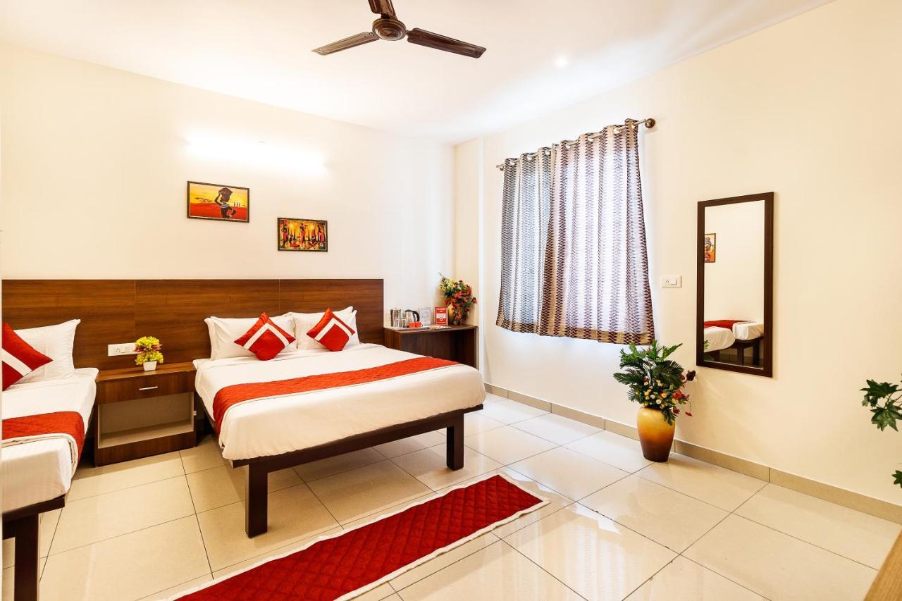 Octave Vels Grand Hotel Bangalore Extérieur photo